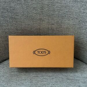 Tod’s gift box empty